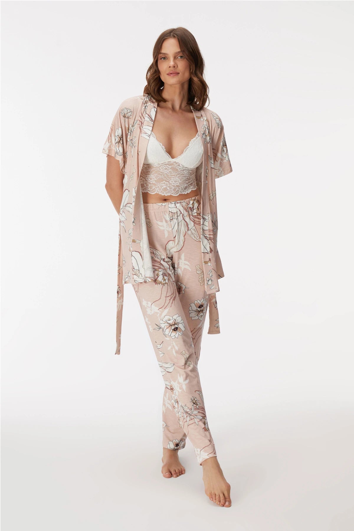 Ensemble de pyjama 3 Pièces Fleuri – Kimono, Pantalon ; Bralette en Viscose Stretch