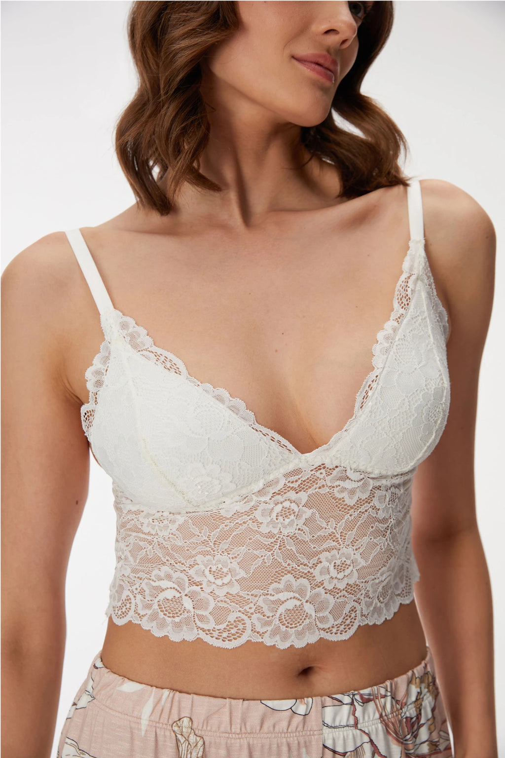 Ensemble de pyjama 3 Pièces Fleuri – Kimono, Pantalon ; Bralette en Viscose Stretch